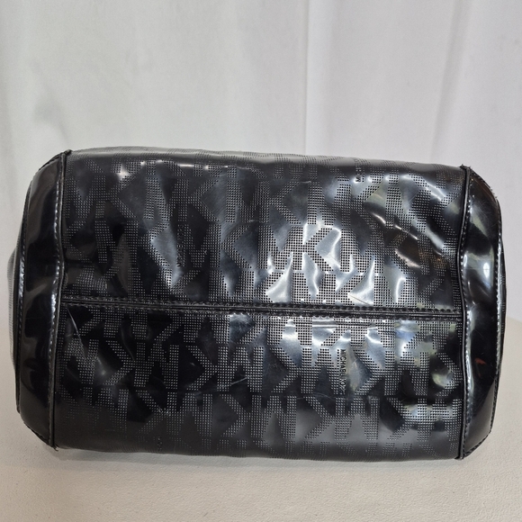 Michael Kors Delancy Studded Mirrored Metallic Chain-Link Strap Tote PLUS Wallet - Picture 5 of 16